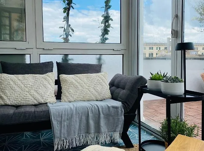Cinque Attico Panoramico Апартаменты *